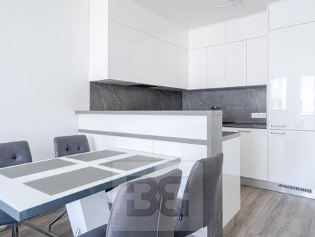 Pronájem bytu 2+kk 48 m2 - Fotografie 5