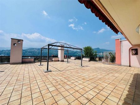 3.5-room penthouse of 145 m² with large terraces and open views - Photo 3