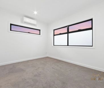 Sunshine West - Photo 3
