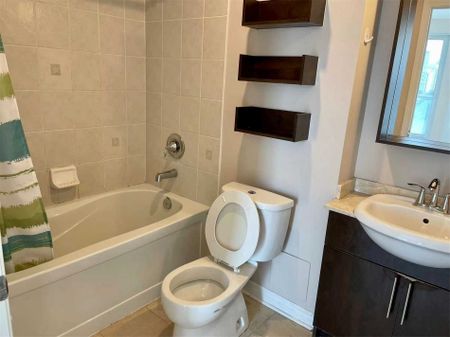 For Lease - 18 Holmes Avenue Unit# 503, Toronto, Ontario - Photo 3