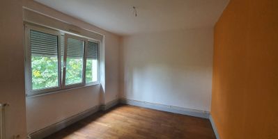 Appartement 4 pièces à Charmes - Photo 3