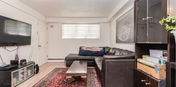 Saint-Léonard – Appartement 3 1/2 lumineux à louer – Demi sous-sol – Disponible à partir du 1er mai - Photo 2