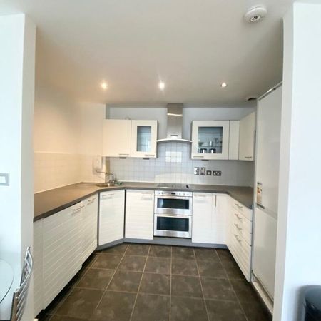 3 bedroom apartment to rent - Photo 3