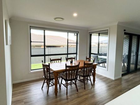 Beautifully Appointed Four-Bedroom Home in Calala - Photo 4