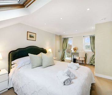 SHORT LET A beautifully finished split-level maisonette on a quiet ... - Photo 3