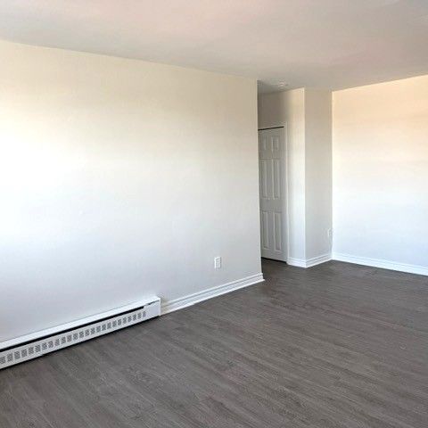 For Lease - 357 Wilson Road Unit# 218, Oshawa, Ontario - Photo 1