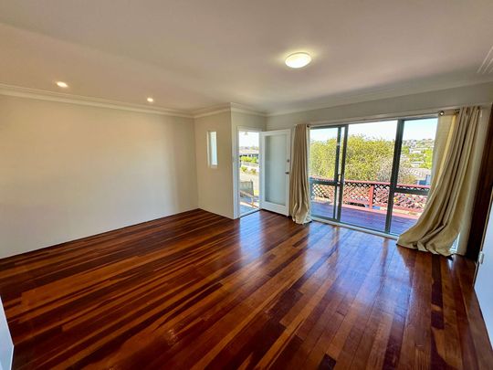 Three Bedroom Unit, New Windsor - Photo 1