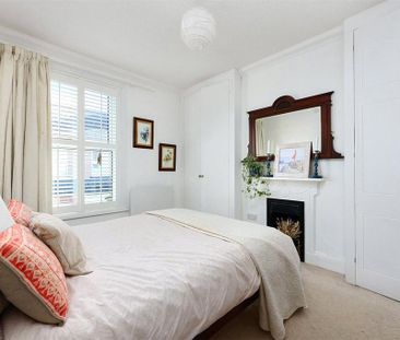 3 bedroom terraced house to rent - Photo 5