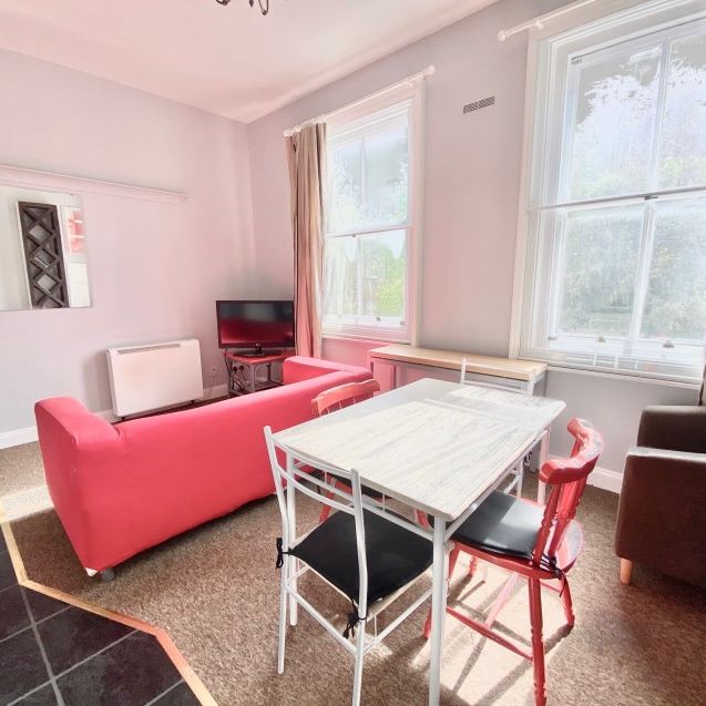 La Chine House, 56-58 St. Davids Hill - Photo 1