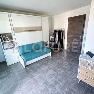 COLLONGES SOUS SALEVE - T1 33.67 m2 Meublé + TERRASSE + PLACE EN SOUS SOL SECURISE - Photo 2