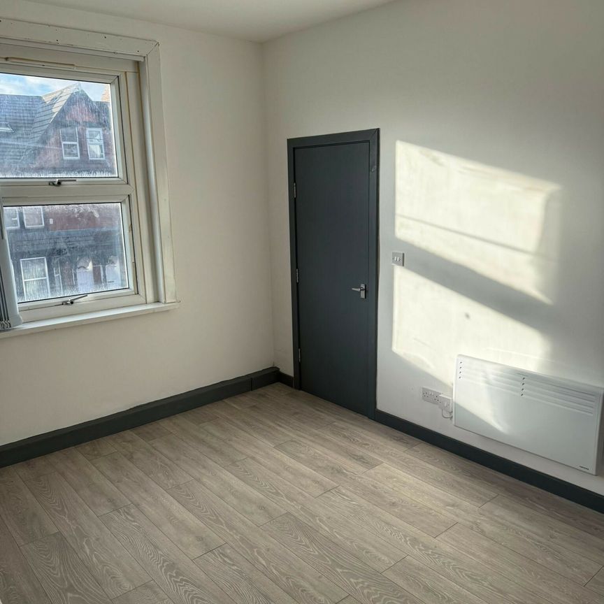 Tempest Road, Beeston,ls11 - Photo 1