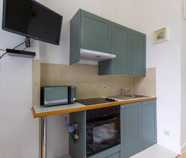 Flat 03 West Cromwell Road, Earls Court SW5 9QL - Photo 5