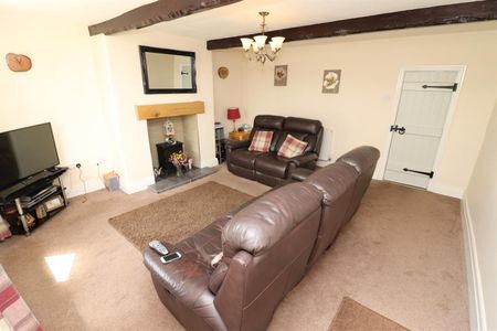 2 bedroom House To Let - Photo 3