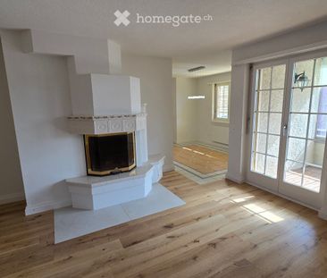 Grosszügige 4.5-Zimmer-Wohnung mit Cheminée, neuem Parkett und verg... - Photo 4