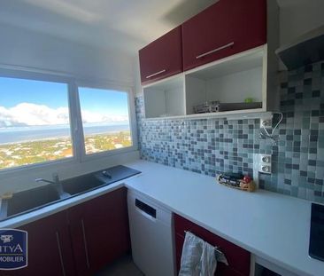 Location Appartement 3 pièces 74m² LE TAMPON 97430 - Photo 4