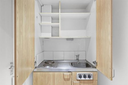 Studio to rent - Photo 3