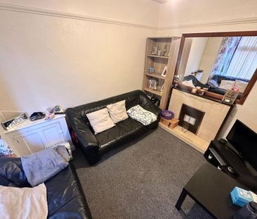 37 Windsor Drive, Belfast, BT9 7FH - Photo 2