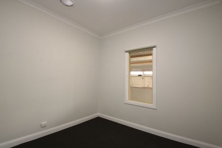 336 Thomas Street - Photo 2