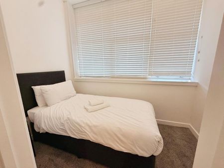 2 bedroom apartment to rent - Photo 2