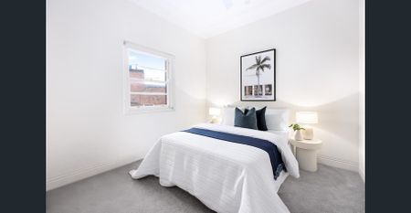 A Beautifully Enhanced Art Deco Apartment In An Ultra Convenient Village Setting - Photo 4