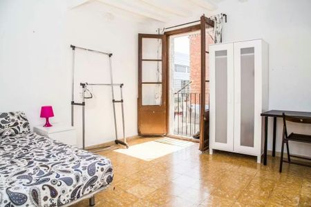 Carrer de Valldonzella, Barcelona, Catalonia 08001 - Foto 4