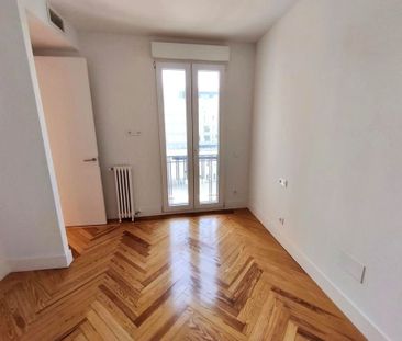 Luxury Flat for rent in Madrid, Spain - Photo 4