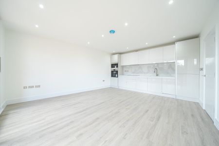 2 bedroom flat to rent - Photo 2