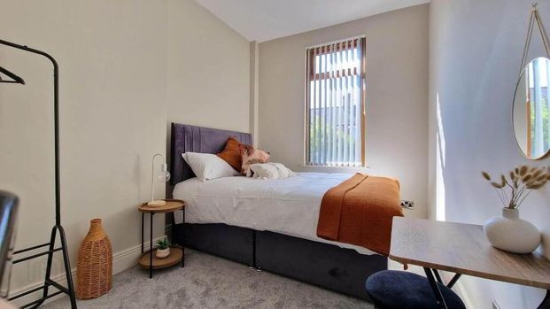 Room 1, 33 Clifton Drive, Belfast, BT14 6LG - Photo 1