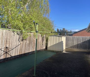 Charming 3-Bedroom Home in Sunshine North - Photo 6