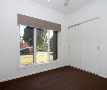 1/27 Mcmahon Road, Reservoir VIC 3073 - Photo 2