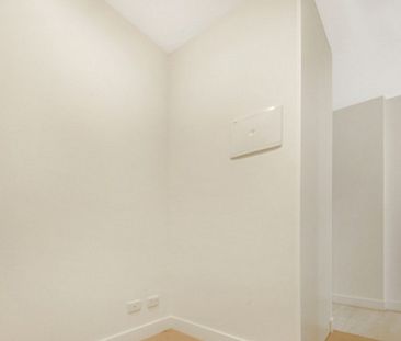 208/106-112 Queensberry Street, Carlton VIC 3053 - Apartment For Re... - Photo 3