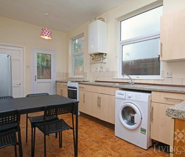 4 bedroom terraced house to rent - Photo 2