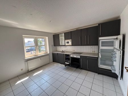 Große 3 Zimmerwohnung im 2.Obergeschoß in zentraler Lage von Wilhelmshaven - Photo 4