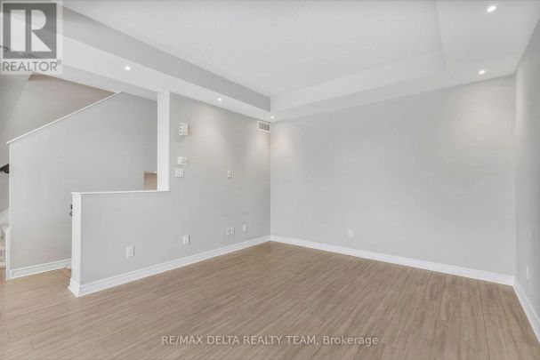 64 FALLENGALE CRESCENT - Photo 1