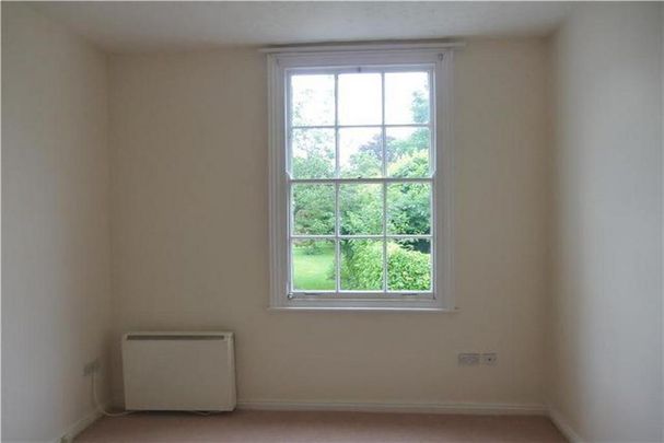 1 bedroom retirement property to rent - Photo 1