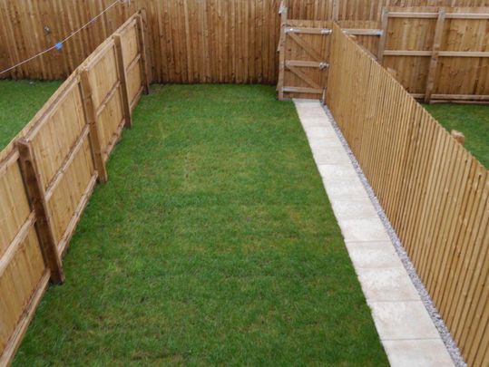 3 bedroom maisonette to rent - Photo 1