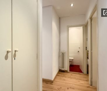 barcelona, Catalonia 08029 - Photo 2