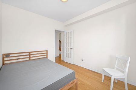 For Lease - 8 Dougherty Court, Hamilton, Ontario - Photo 4