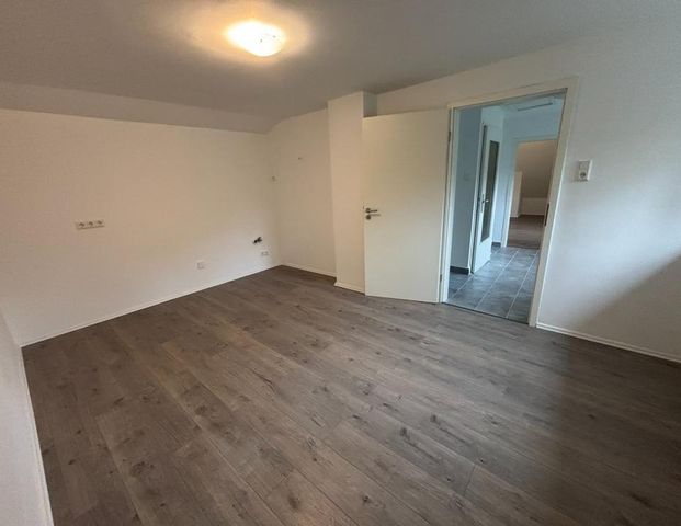 Neuer Ausbau - Erstbezug - Elberfeld Kruppstr. - 2,5 Zi. Wohnung - Foto 1
