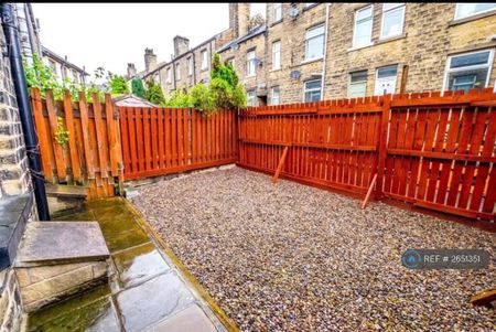 2 bedroom terraced house to rent - Photo 5