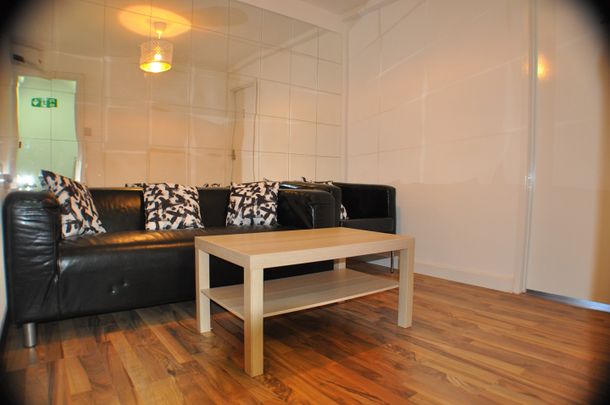 Room in a Shared House, Whiteways Grove, S4 - Photo 1