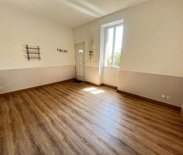 Location Appartement 2 pièces 45m² AIRE SUR L ADOUR 40800 - Photo 4