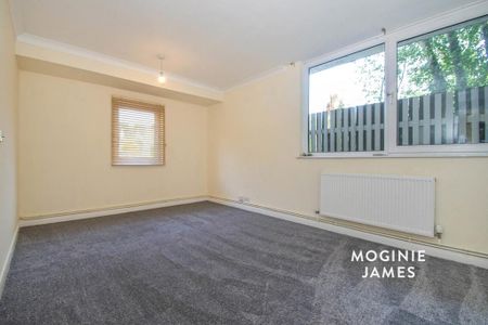 4 bedroom detached house to rent - Photo 4