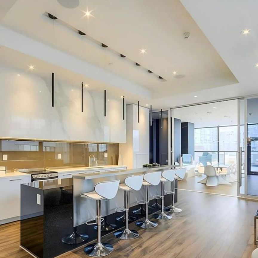For Lease - 290 Adelaide Street Unit# 2407, Toronto, Ontario - Photo 1