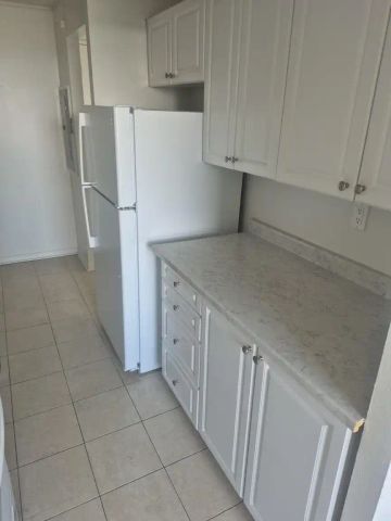 Forest Manor — ALL UTILITIES INCLUDED big one bedroom for Jan 2027 - Photo 4
