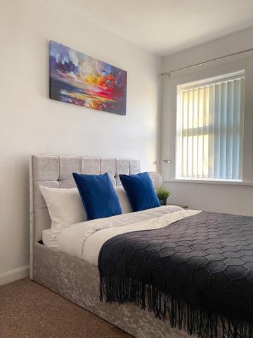 3 bedroom serviced apartment to rent - Photo 4