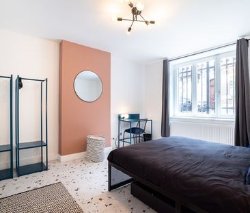 Room at Rue Peter Benoit 19 - Photo 1