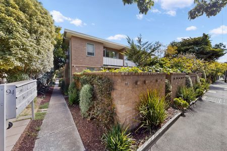 8/94 Liddiard Street, Hawthorn VIC 3122 - Apartment For Rent | Domain - Photo 4
