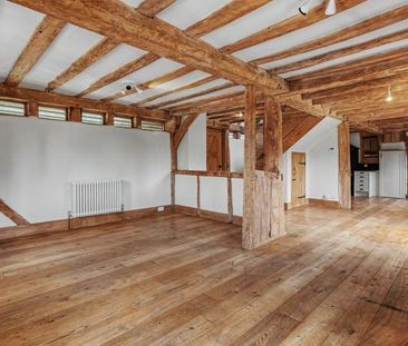 2 bedroom barn to rent - Photo 1