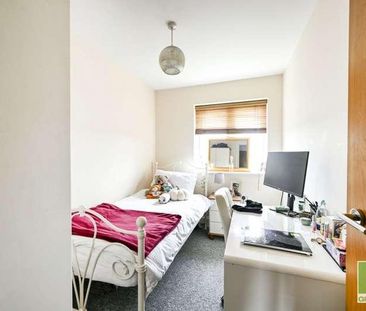 Willow Close, Maidenhead, SL6 - Photo 4